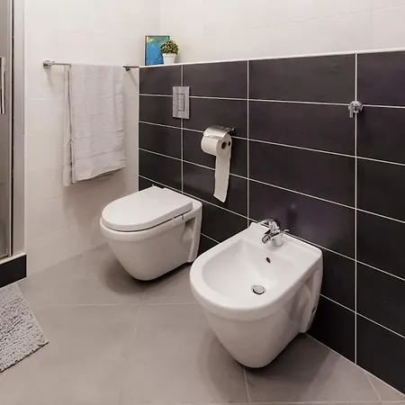 Jegeho Apartment *